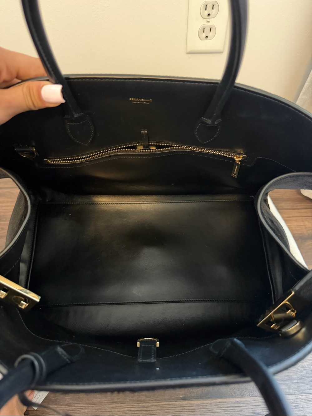 Like New Authentic Ferragamo Pony Hair Hug Bag (Large) - Picture 7 of 10
